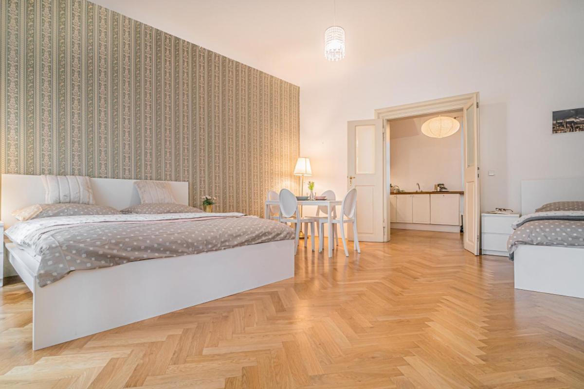 Luxury Karmelitska 2b Apartment Prague
